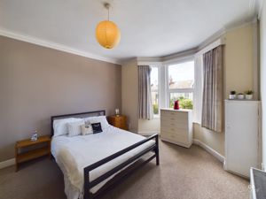 bed 1 - click for photo gallery